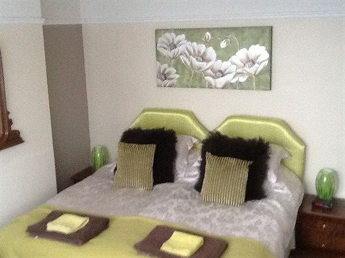 Hotel Trevali Guest House 17