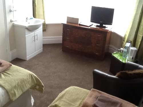 Hotel Trevali Guest House 19