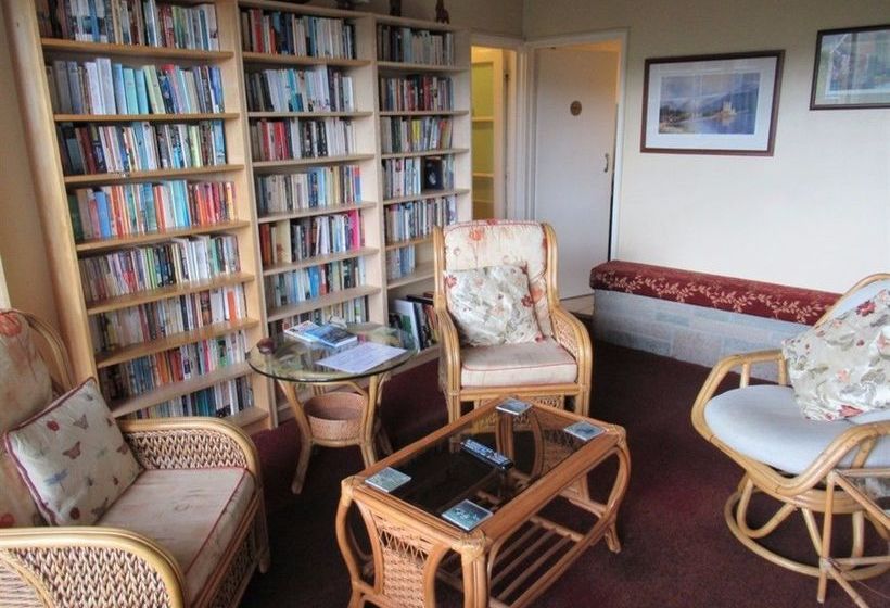 Hotel The Avoncourt Guest House