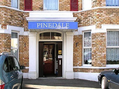 The Pinedale Hotel 3