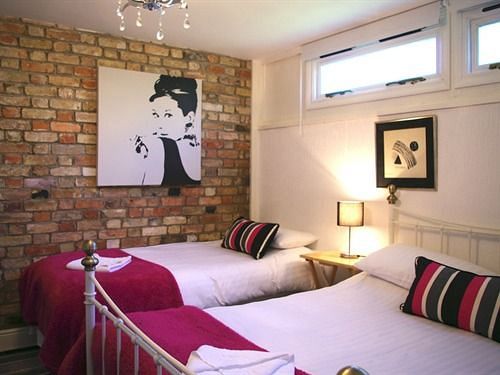 Bed and Breakfast Braywood House 2