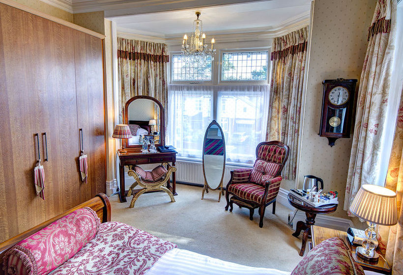 Grovefield Manor Hotel 13