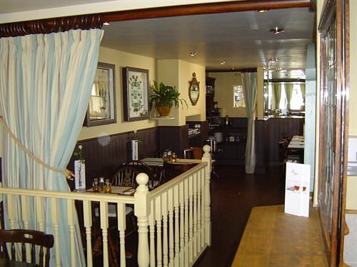 Hotel The Ship At Newnham 11