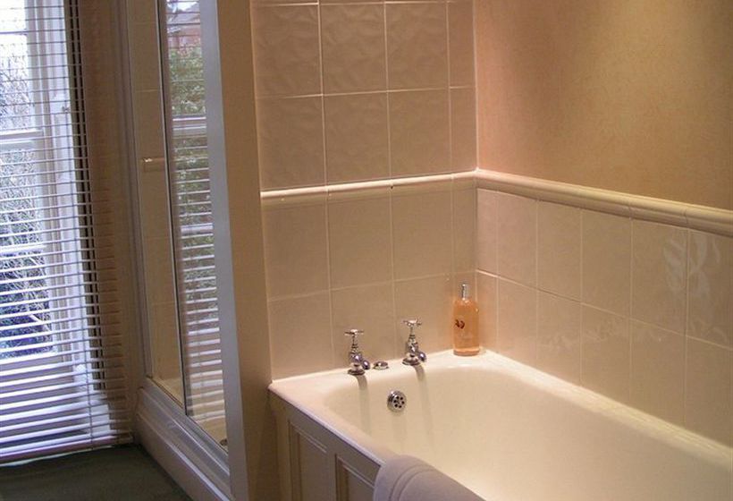 Bed and Breakfast Church House