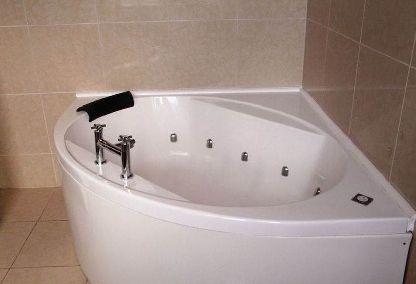 Hotel Victoria Park House