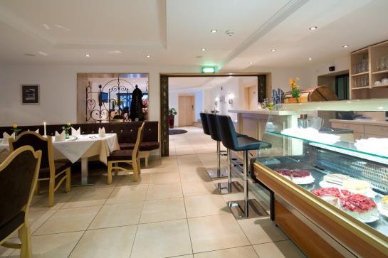 Hotel Apartamentos Moser's