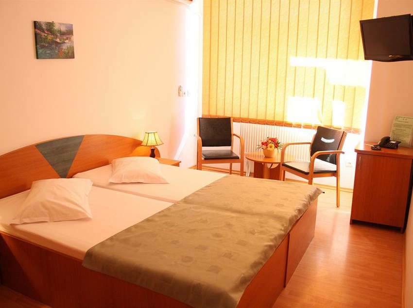 Hotel Sir Lujerului 11