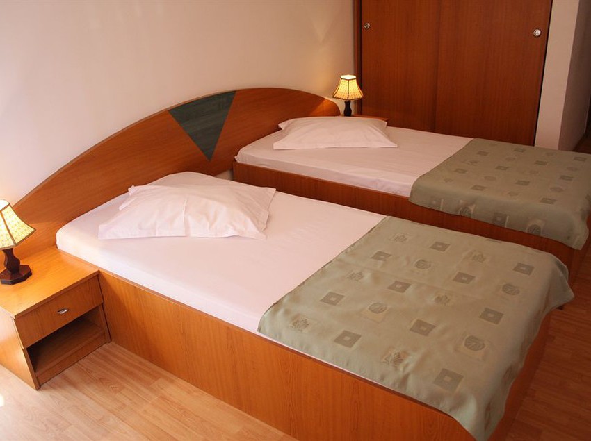 Hotel Sir Lujerului 14