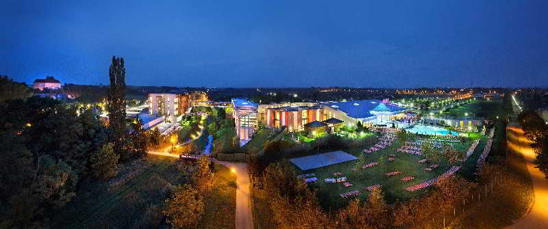 Therme Laa  Hotel & Spas