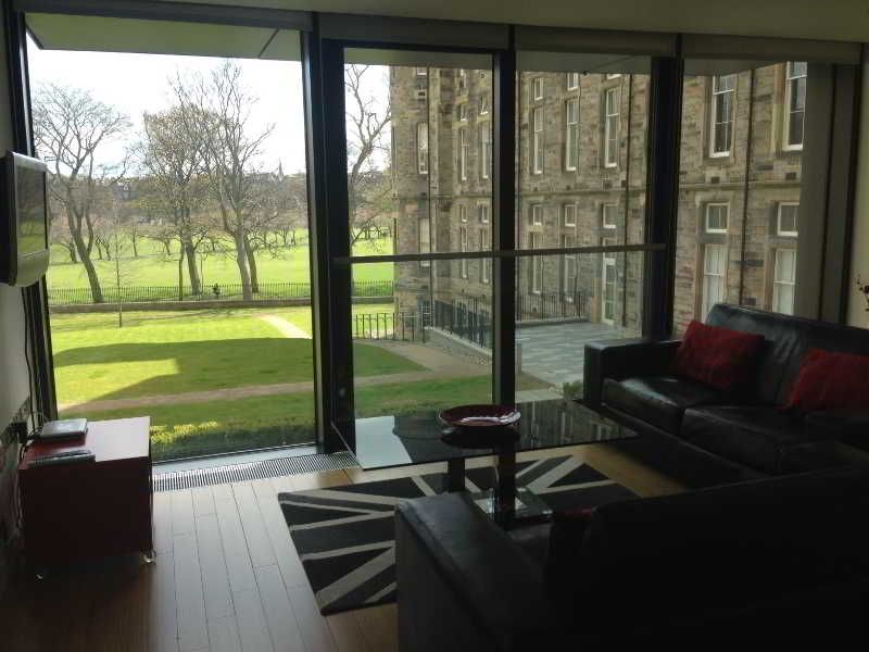 Hotel Vip Apartments  Quartermile