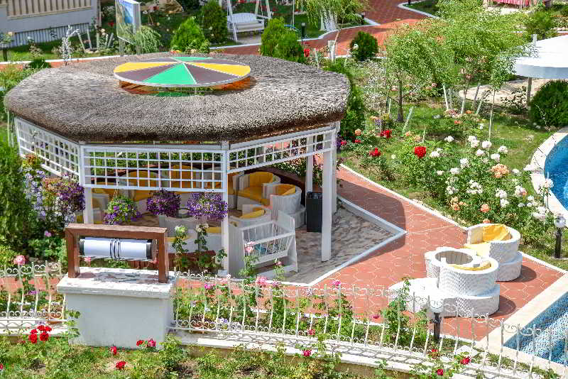 Hotel Phoenicia Holiday Resort