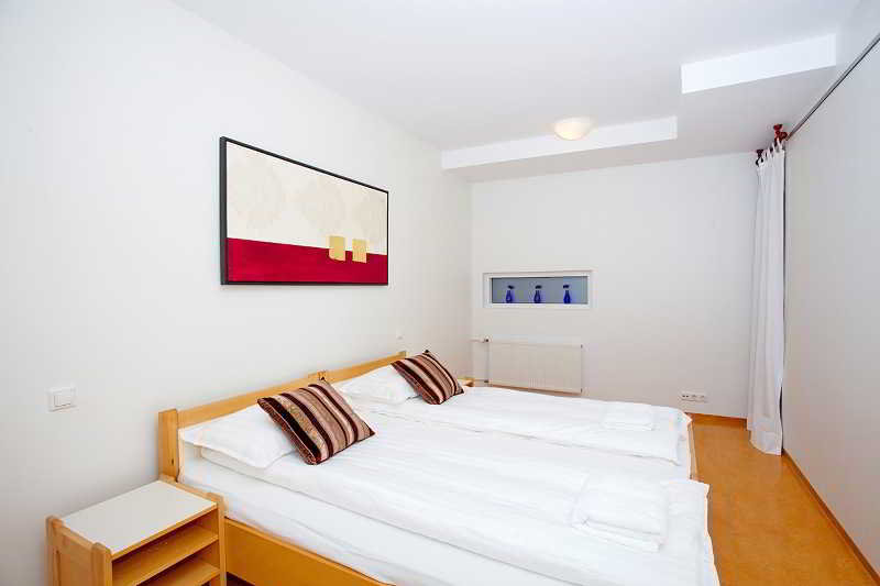 Hotel Golden Circle Apartments 11