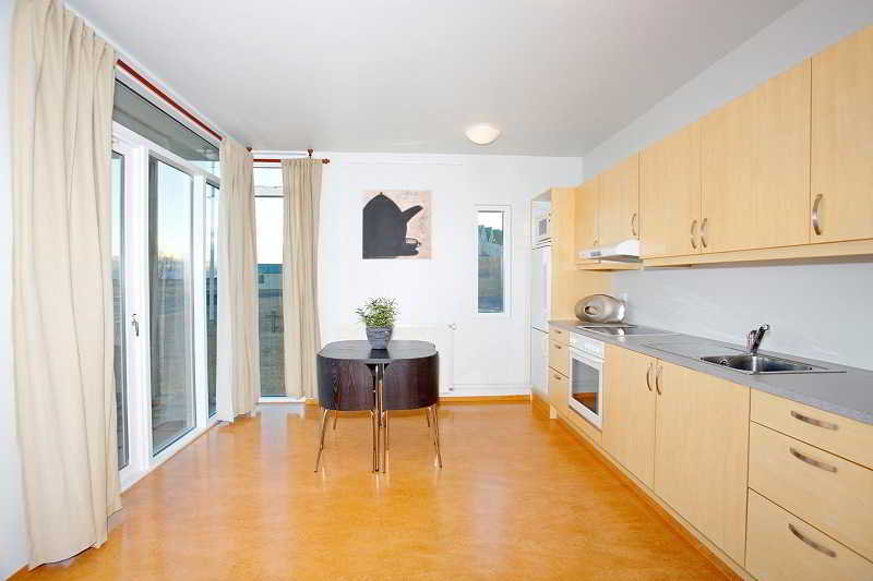 Hotel Golden Circle Apartments 8