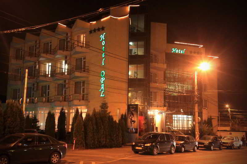 Hotel Opal