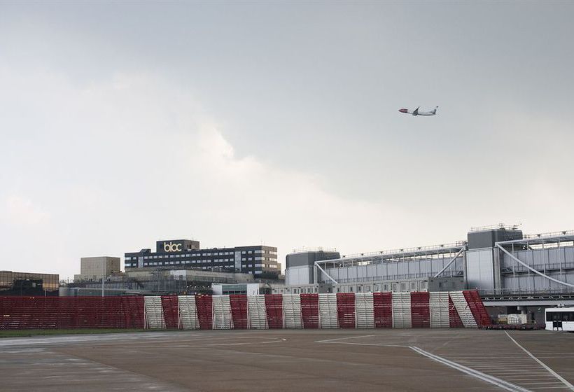 Hôtel Bloc Gatwick 7