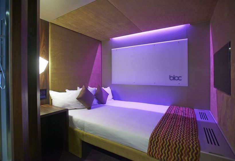Hôtel Bloc Gatwick 8
