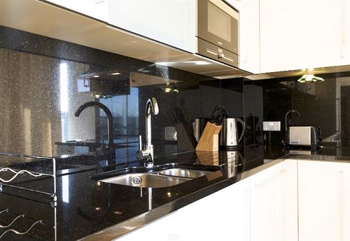 SACO Aparthotel Farnborough 14