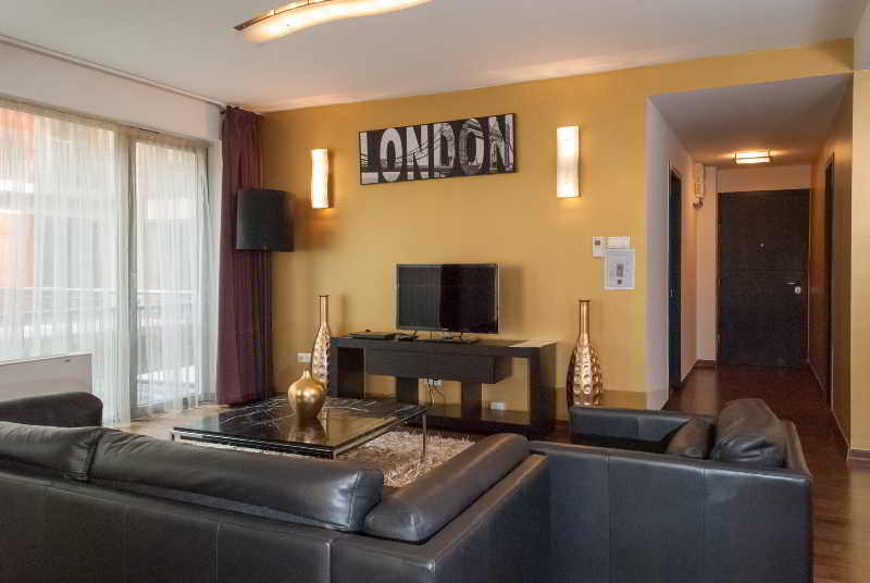 Broadway Hotel - Residence