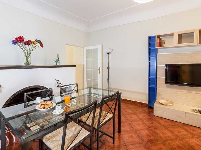 Apartments Happy Prague 2 1