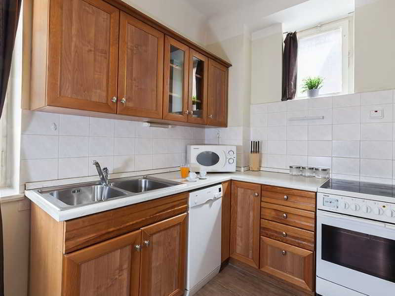 Apartments Happy Prague 2 3