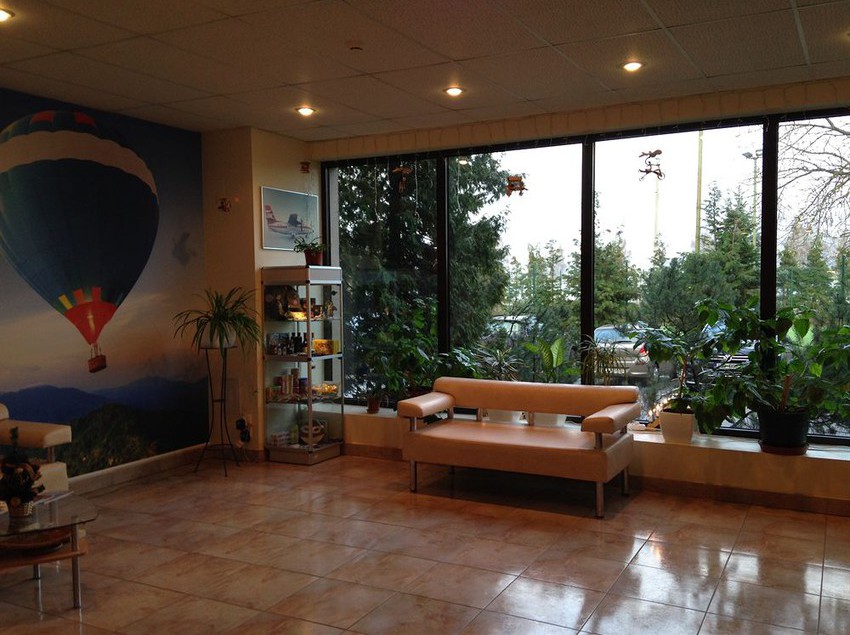 Sky High Hotel Airport 2