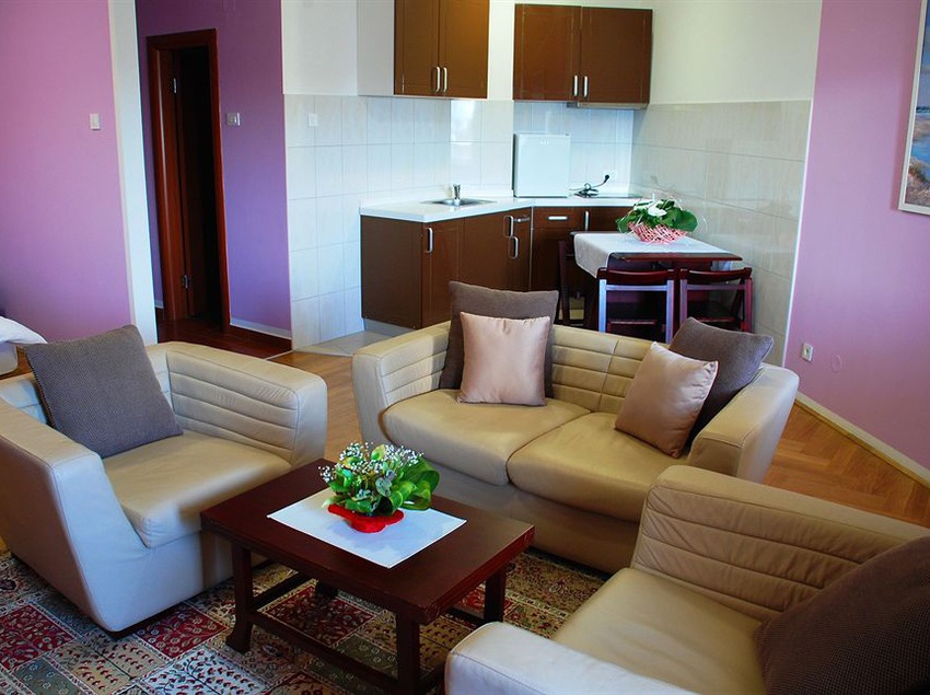 Magnolia Apartments 12