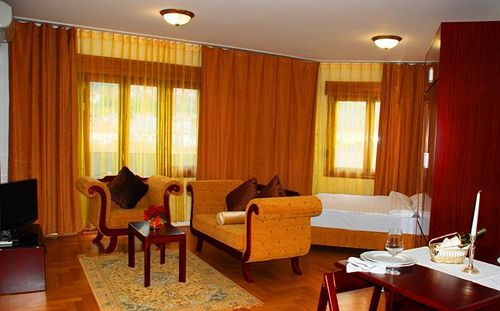 Magnolia Apartments 18