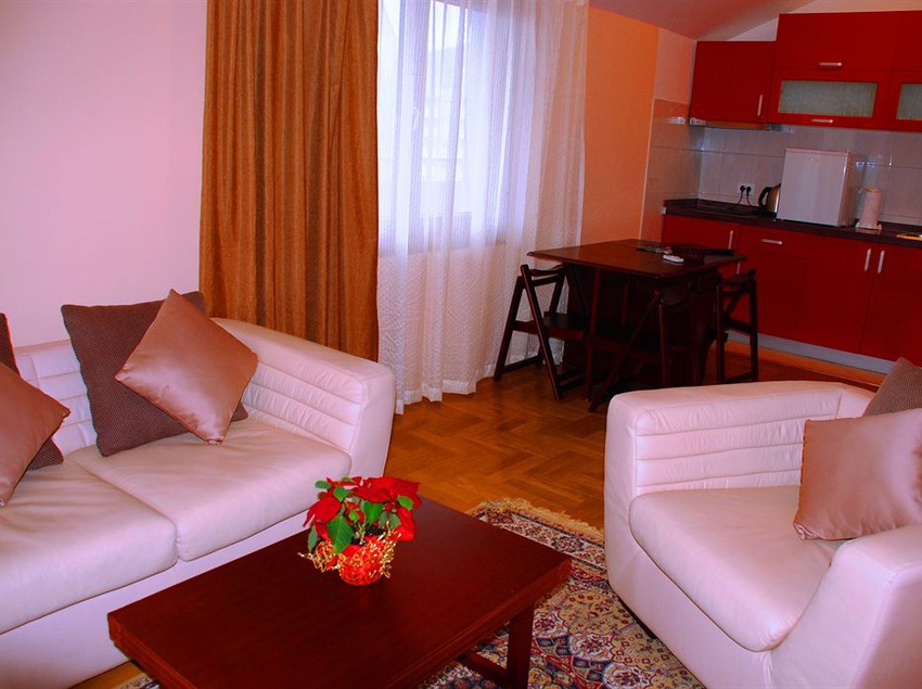 Magnolia Apartments 6