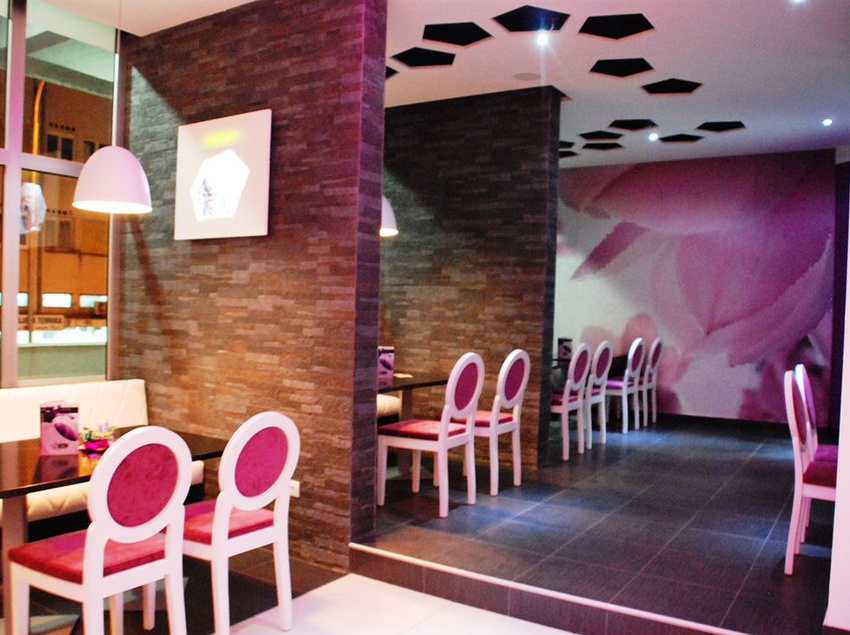 Magnolia Apartments 8