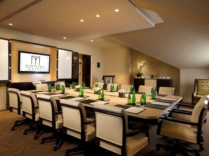 Hotel Modrzewie Park 14