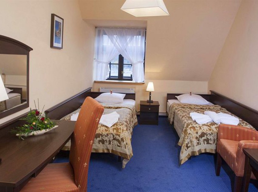 Hotel Karlów 20