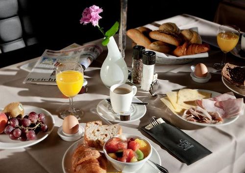 Hotel Van Der Valk Sneek 1