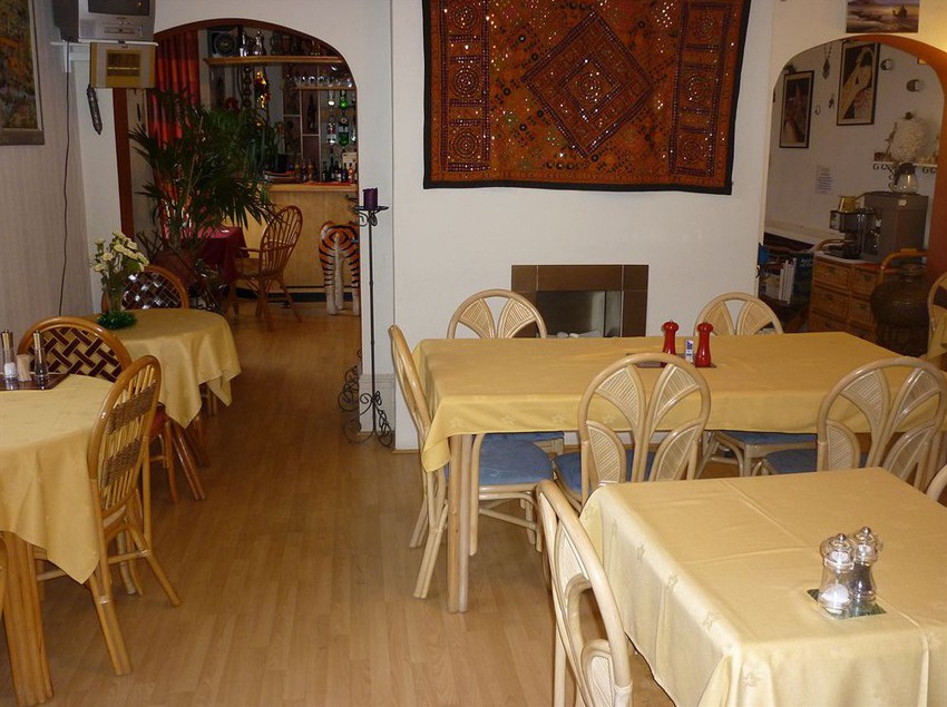 Cleehouse Hotel & Bistro