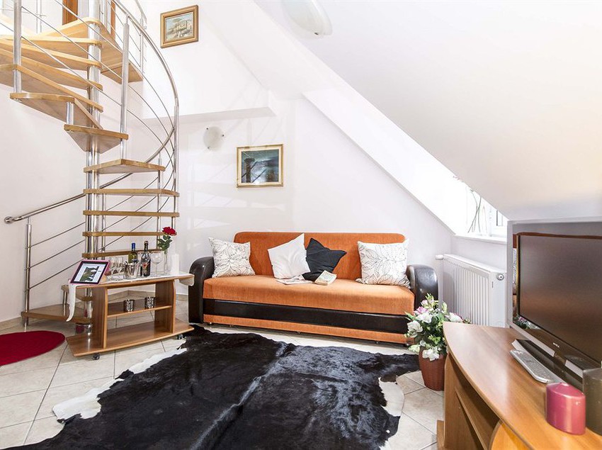 9 Suites Residence 8