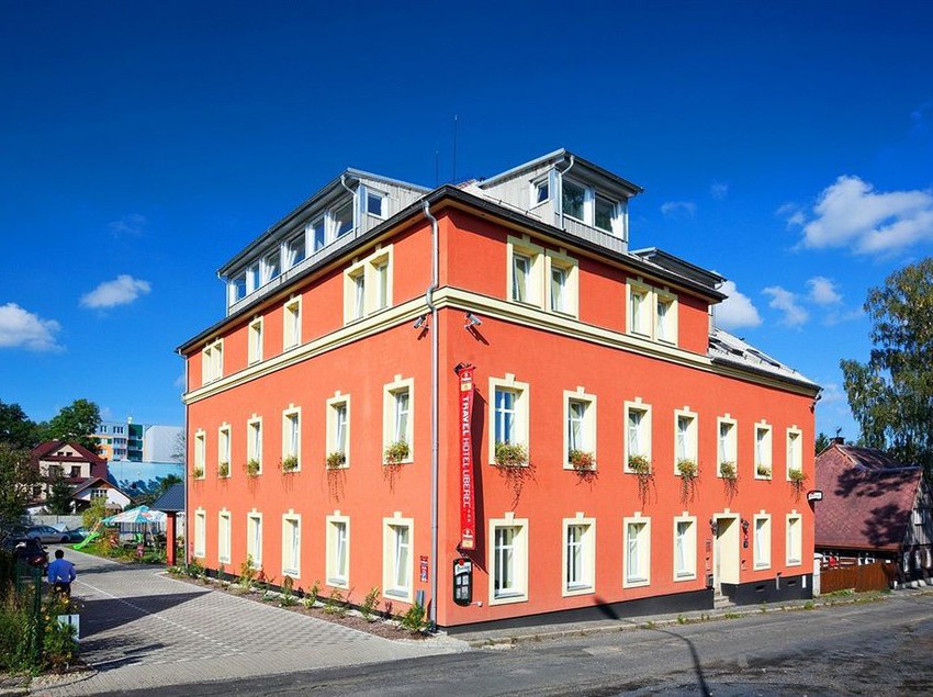 Hotel Pytloun Travel