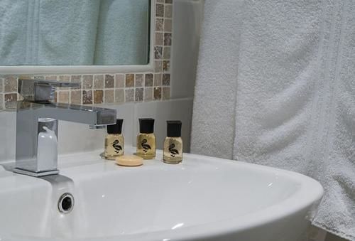 Hotel Clarence Court