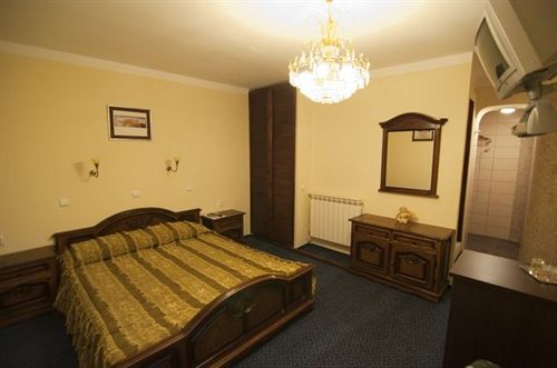 Hotel Pensiunea Italiana 8