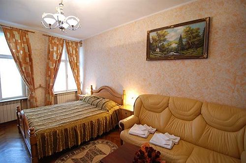 Hotel Pensiunea Italiana 9