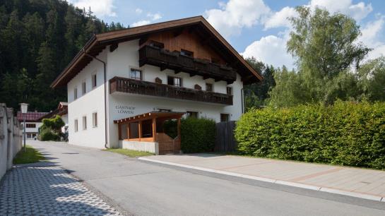 Hotel Zum Goldenen Löwen 13