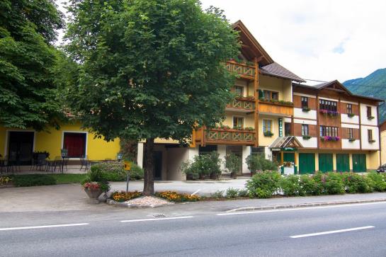Bed and Breakfast Besser Pension 4