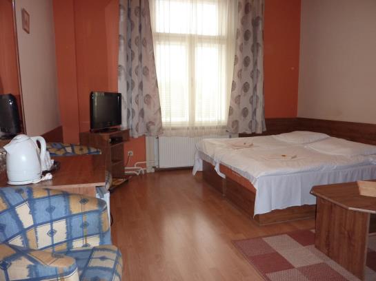 Hôtel Penzión Tiberia 18