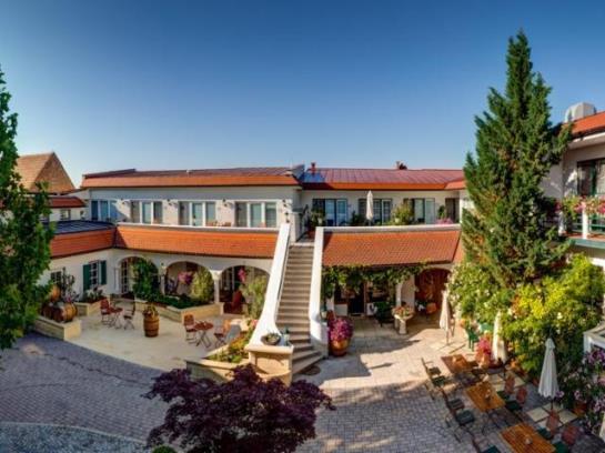 Hotel Winzerhof Schindler