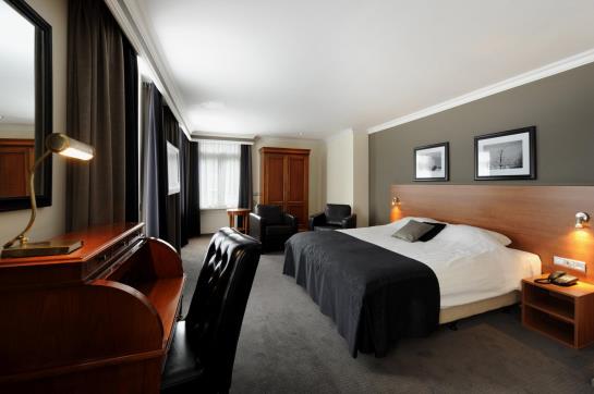 Hôtel Van Der Valk Hardegarijp - Leeuwarden