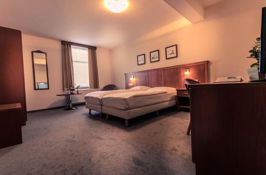 Hotel De Roosterhoeve 18