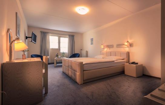 Hotel De Roosterhoeve 9