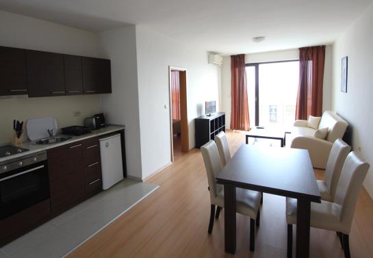 Hotel New Line Village