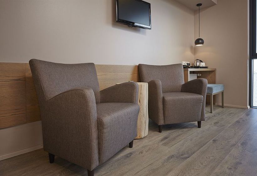 Icelandair Hotel Vik 12