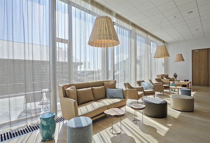 Icelandair Hotel Vik 13