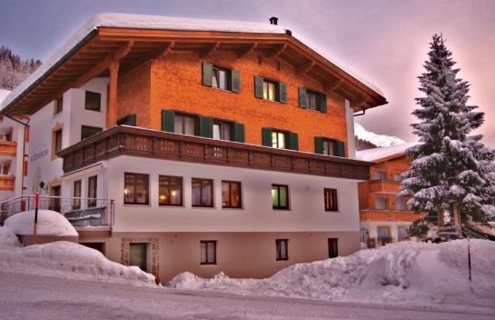 Bed & Breakfast Pension Schneerose