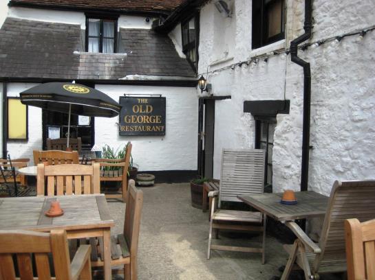 Hotel The Old George Inn 3
